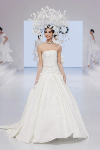 fashion-show 0801SIXDO WEDI FOTO KIENGCAN .jpeg